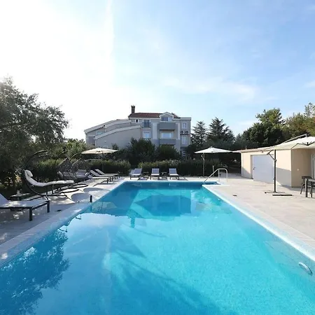 Hébergement de vacances Family Friendly House With A Swimming Pool Sikovo, Biograd - 23718 *