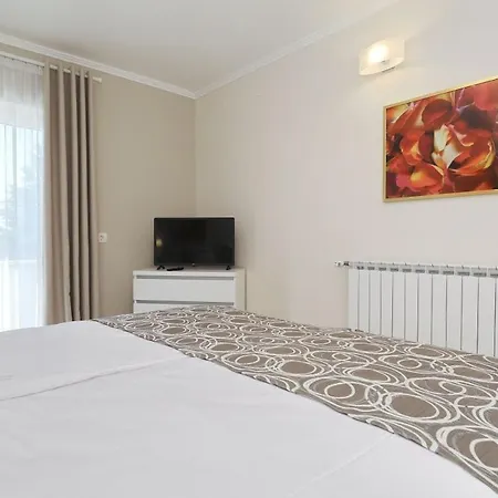 Nyaraló Family Friendly House With A Swimming Pool Sikovo, Biograd - 23718 Sveti Filip i Jakov