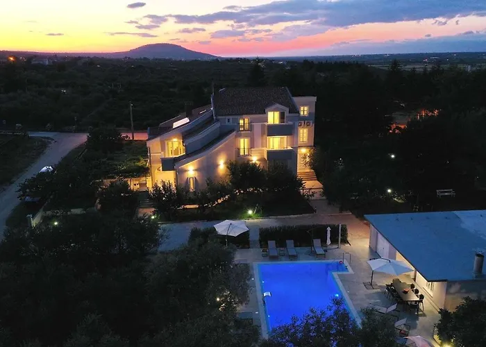 Family Friendly House With A Swimming Pool Sikovo, Biograd - 23718 Nyaraló